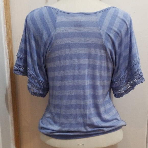 Mossimo striped top lace details - Picture 4 of 4